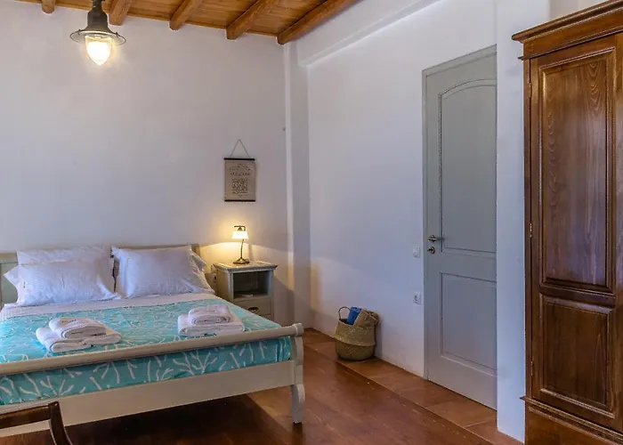 Calmea Seafront - Secluded