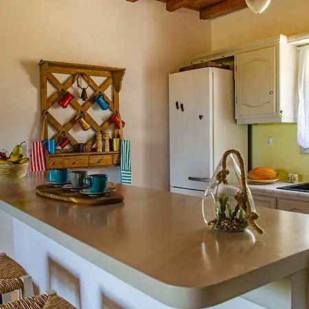 Calmea Seafront - Secluded Villa Aliki (Paros)