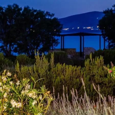 Calmea Seafront - Secluded