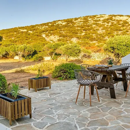 Calmea Seafront - Secluded Villa