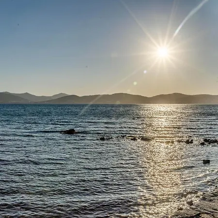 Calmea Seafront - Secluded Villa