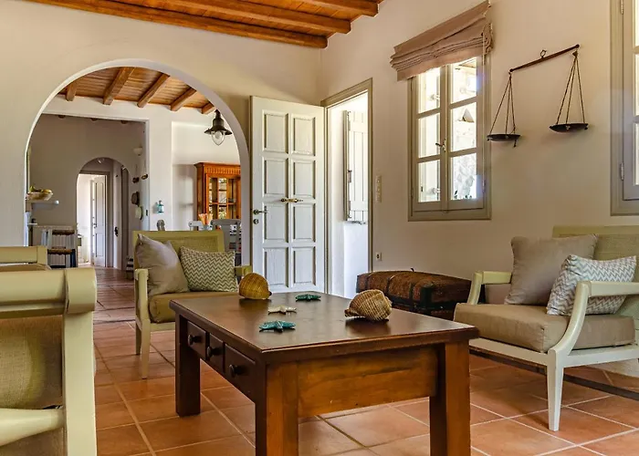 Calmea Seafront - Secluded Villa