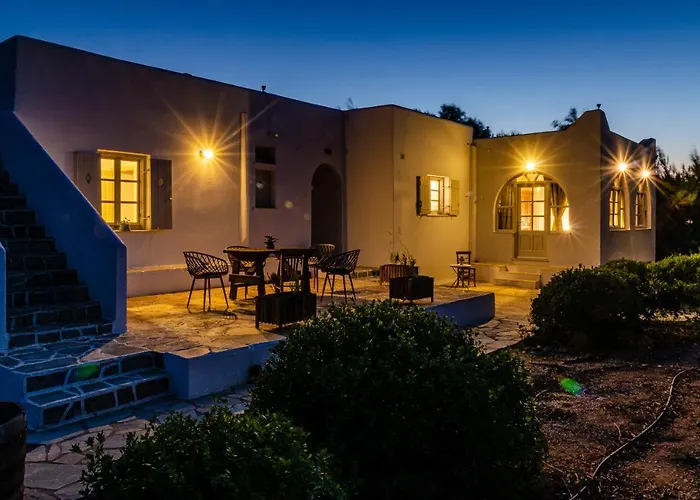 Calmea Seafront - Secluded Vila