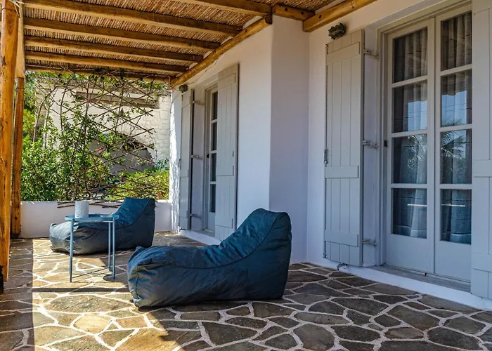 Calmea Seafront - Secluded Vila Alikí